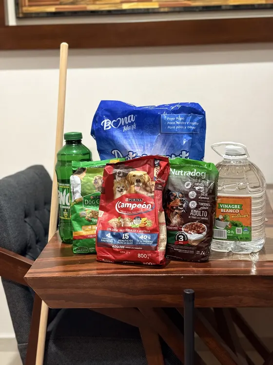 Foto 20 de la jornada: la compra de los insumos.
